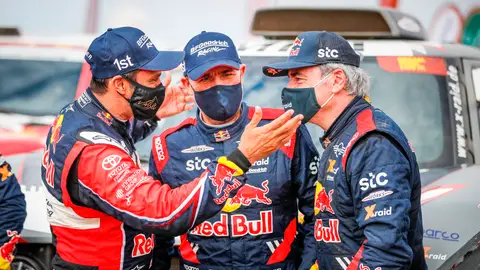 Al Attiyah, Peterhansel y Carlos Sainz, los tres primeros del Dakar Al Attiyah, Peterhansel y Carlos Sainz, los tres primeros del Dakar