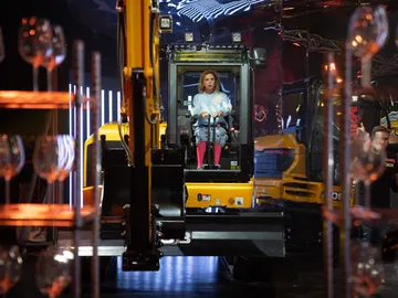 Ágatha Ruiz de la Prada se sube a la ‘Maquinaria infernal’ de ‘El Desafío’ Ágatha Ruiz de la Prada se sube a la ‘Maquinaria infernal’ de ‘El Desafío’