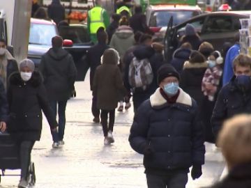Las muertes por coronavirus superan los 2 millones en todo el mundo