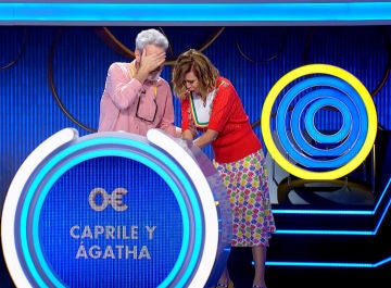 El cabezazo de Lorenzo Caprile y Ágatha Ruiz de la Prada ante la euforia por jugar 