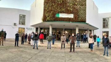 Varios alumnos agreden a un profesor de un instituto de Olivares (Sevilla) y suspenden las clases como protesta