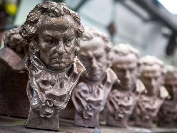Imagen genérica de varias estatuillas de los Premios Goya, los galardones oficiales de la Academia de Cine