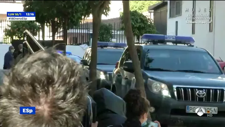 'El melillero' pasa a disposición judicial, sospechoso de arrojar ácido a dos jóvenes: "Se lo encargué a dos amigos" 'El melillero' pasa a disposición judicial, sospechoso de arrojar ácido a dos jóvenes: "Se lo encargué a dos amigos"