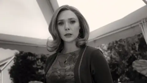 Elizabeth Olsen en 'WandaVision' Elizabeth Olsen en 'WandaVision'