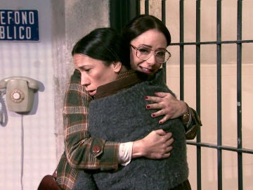 Cristina visita a Manolita en prisión