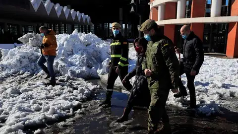 Polémica por la retirada de la UME en Madrid tras los daños del temporal Filomena Polémica por la retirada de la UME en Madrid tras los daños del temporal Filomena