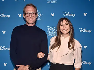 Paul Bettany y Elizabeth Olsen Paul Bettany y Elizabeth Olsen