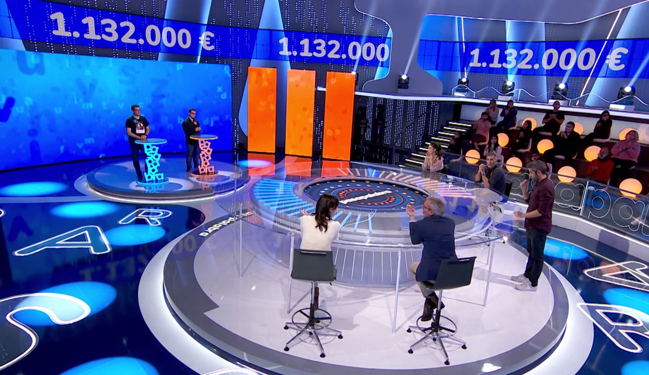 Luis arriesga en un rosco con mucho suspense y 12 aciertos consecutivos de su rival, Pablo: “No me fío de él” Luis arriesga en un rosco con mucho suspense y 12 aciertos consecutivos de su rival, Pablo: “No me fío de él”