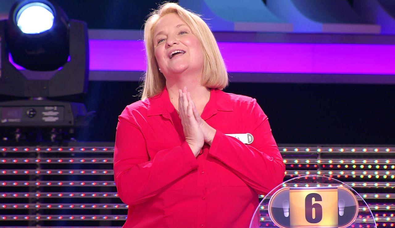 Una concursante enseña a bailar kizomba a Arturo Valls y Palmira en ‘¡Ahora caigo!’ Una concursante enseña a bailar kizomba a Arturo Valls y Palmira en ‘¡Ahora caigo!’