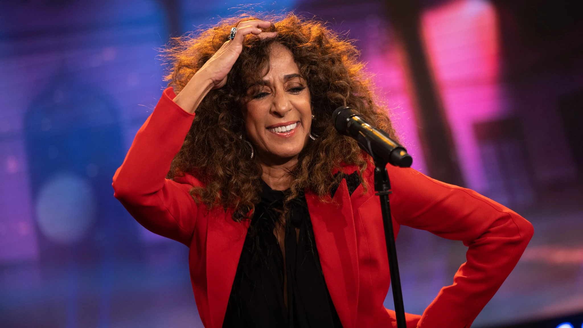 Rosario enamora en 'El Hormiguero 3.0' al son de 'Te lo digo todo y no te digo na' Rosario enamora en 'El Hormiguero 3.0' al son de 'Te lo digo todo y no te digo na'