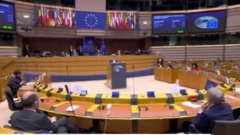 La Unión Europea da la bienvenida a Joe Biden: "Europa está lista para un nuevo comienzo" La Unión Europea da la bienvenida a Joe Biden: "Europa está lista para un nuevo comienzo"