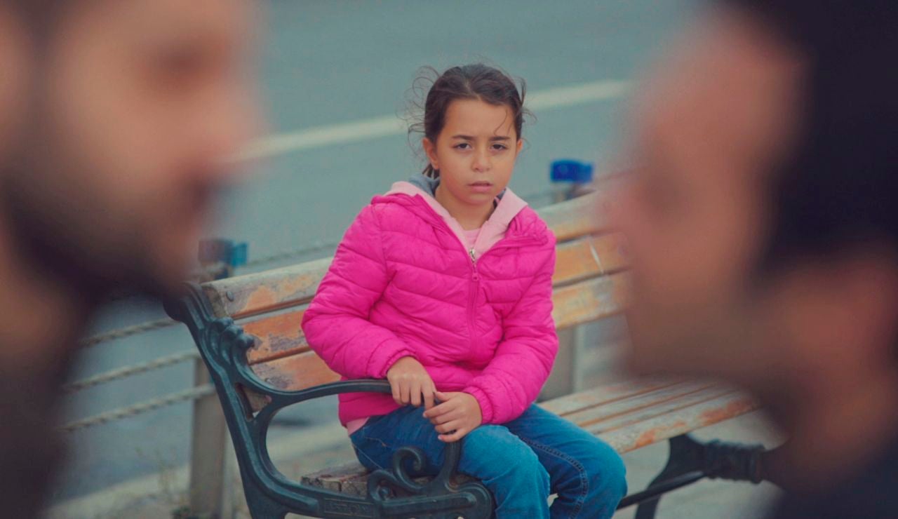 ¿Quién es el verdadero padre de Öykü? El domingo, nuevo capítulo de 'Mi hija' en Antena 3 ¿Quién es el verdadero padre de Öykü? El domingo, nuevo capítulo de 'Mi hija' en Antena 3