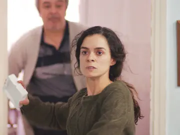 Nuevo encuentro de alto voltaje: Bahar, dispuesta a todo para que Sirin confiese Nuevo encuentro de alto voltaje: Bahar, dispuesta a todo para que Sirin confiese