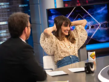 La surrealista anécdota de Verónica Echegui: estuvo a punto de quemar viva a su madre La surrealista anécdota de Verónica Echegui: estuvo a punto de quemar viva a su madre