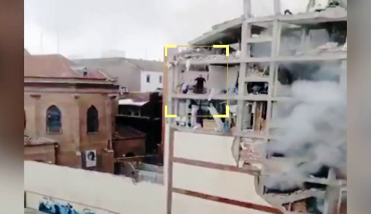 Matías, el sacerdote que se quedó atrapado en la quinta planta del edificio que explotó Matías, el sacerdote que se quedó atrapado en la quinta planta del edificio que explotó