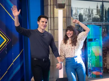 Disfruta de la entrevista completa a Álex González y Verónica Echegui en 'El Hormiguero 3.0' Disfruta de la entrevista completa a Álex González y Verónica Echegui en 'El Hormiguero 3.0'