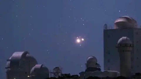 Así fue la superconjunción planetaria histórica de Júpiter y Saturno vista desde el Teide Así fue la superconjunción planetaria histórica de Júpiter y Saturno vista desde el Teide