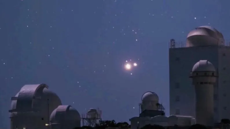 As&iacute; fue la superconjunci&oacute;n planetaria hist&oacute;rica de J&uacute;piter y Saturno vista desde el Teide