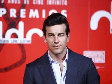 Mario Casas  Mario Casas