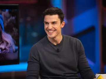 El truco de Álex González para comenzar el día con buena energía y evitar las malas noticias El truco de Álex González para comenzar el día con buena energía y evitar las malas noticias