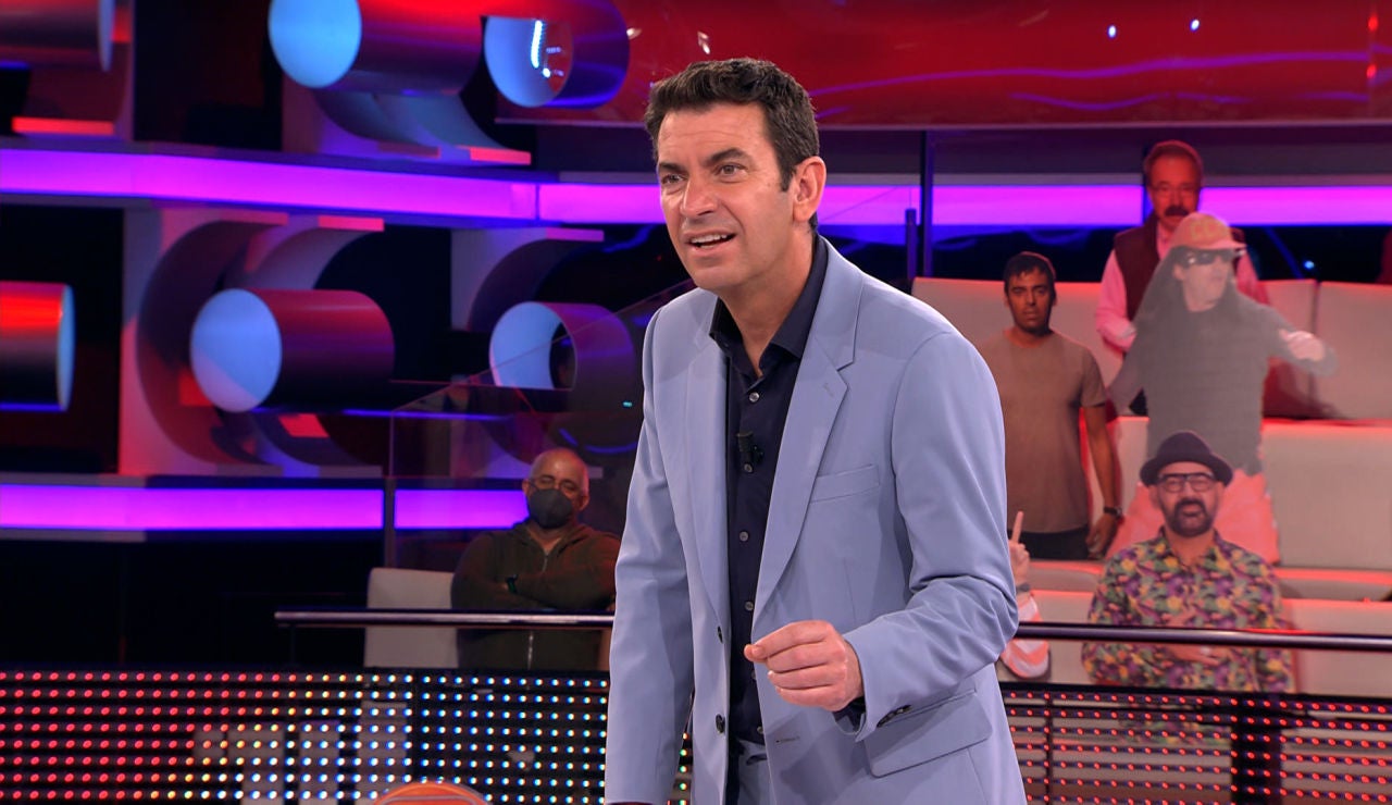 El chiste malo de un concursante conquista a Arturo Valls: “De lo mierda que es, me encanta” El chiste malo de un concursante conquista a Arturo Valls: “De lo mierda que es, me encanta”