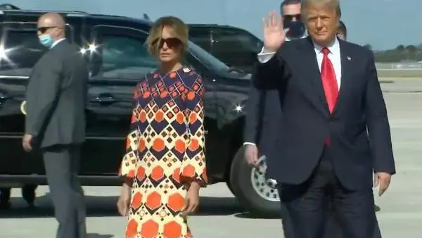 Melania elige un caftán de 2.700 euros Melania elige un caftán de 2.700 euros