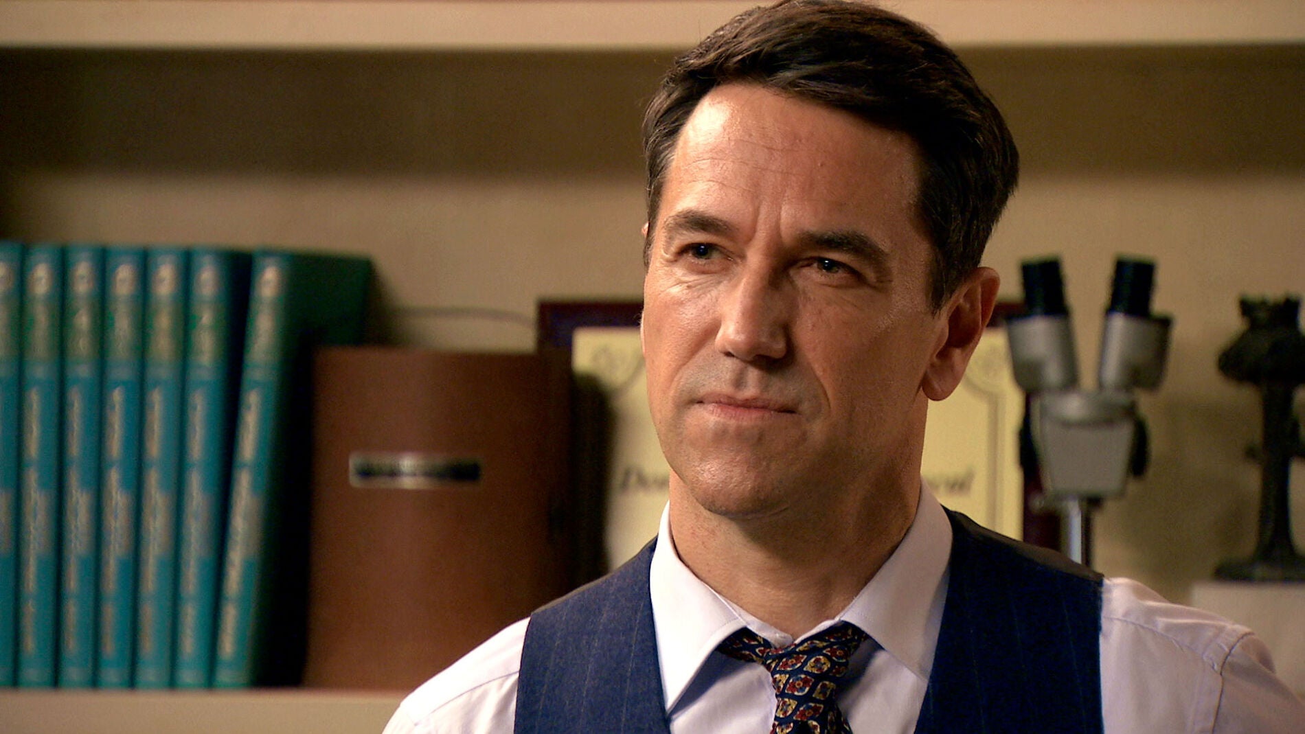 Abel recibe una incre&iacute;ble propuesta: &ldquo;Colabora en el CESID para atrapar al Coronel Mart&iacute;n-Cuesta&rdquo;