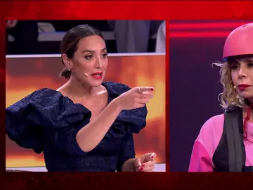 Ha salido en defensa de Ágatha Ruiz de la Prada tras su desafío. Ha salido en defensa de Ágatha Ruiz de la Prada tras su desafío.