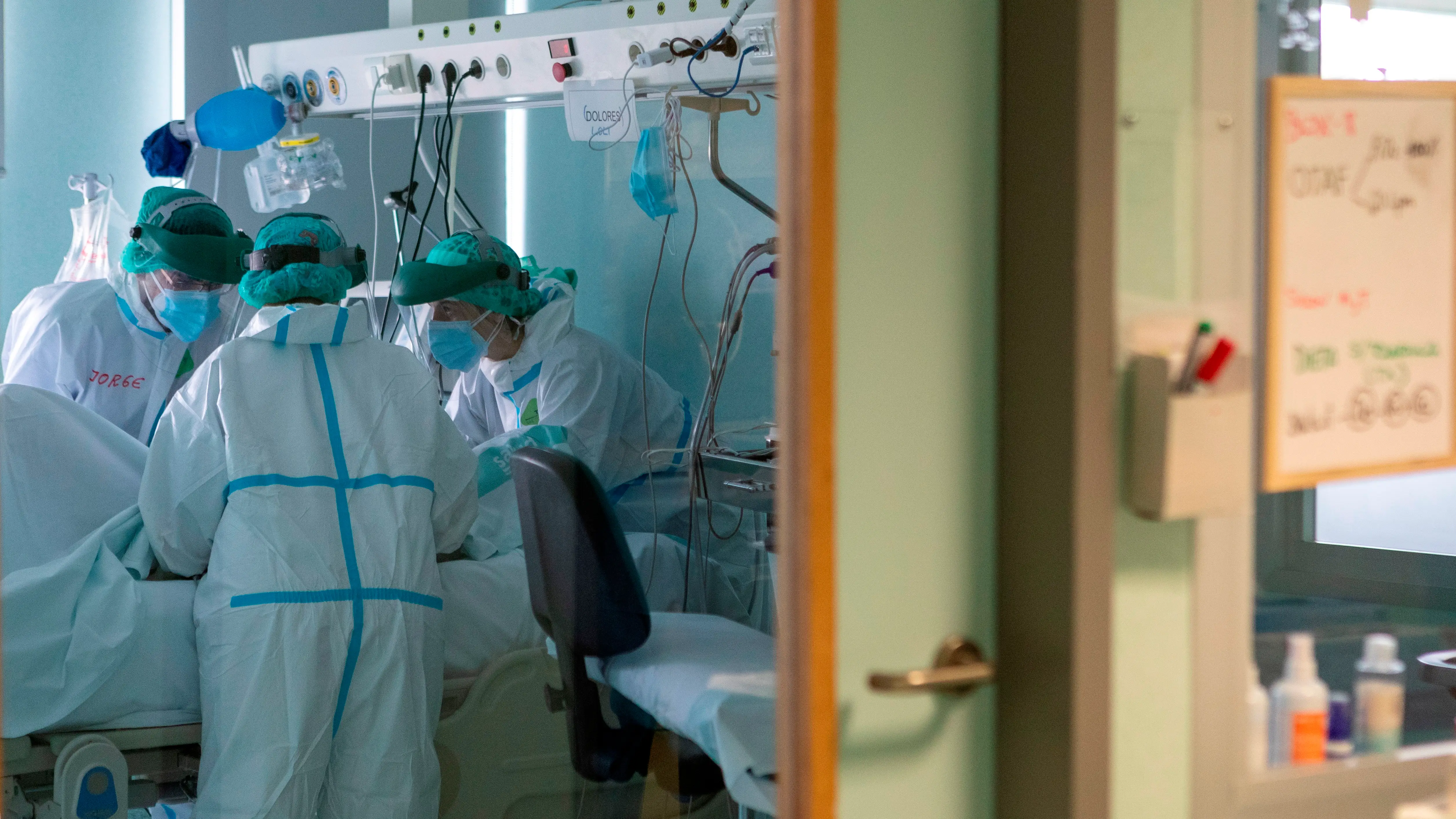 Un neumólogo advierte de lo que pasará en 10 días tras advertir la primera ola del coronavirus en marzo Un neumólogo advierte de lo que pasará en 10 días tras advertir la primera ola del coronavirus en marzo