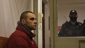 Detenido un hombre que se paseaba desnudo y con la cabeza de su padre en Ucrania