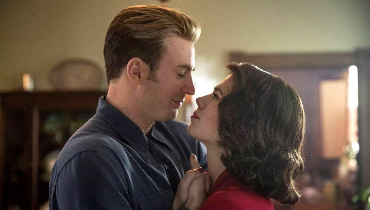 Capit&aacute;n Am&eacute;rica y Peggy Carter en 'Vengadores: Endgame'