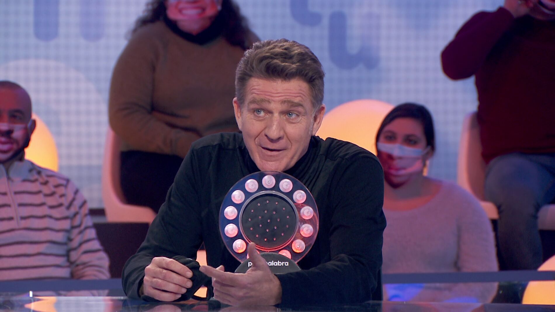 ¡Qué grande! Juanjo Artero conquista con la voz de Joaquín Sabina
