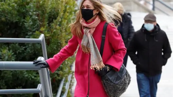 La funcionaria Amalia Calonge a su llegada al juzgado