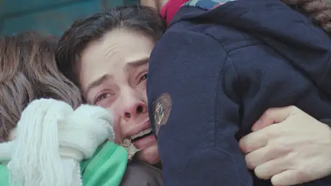 El desgarrador reencuentro de Bahar con Nisan y Doruk tras su extraño secuestro El desgarrador reencuentro de Bahar con Nisan y Doruk tras su extraño secuestro