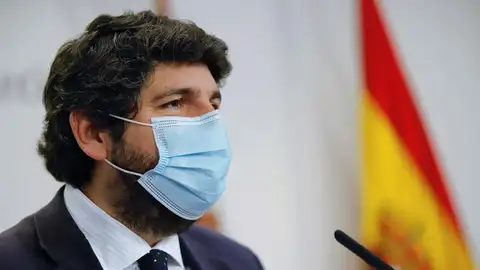 Murcia suspende actividades no esenciales los fines de semana en los municipios con una incidencia superior a 2.000 casos Murcia suspende actividades no esenciales los fines de semana en los municipios con una incidencia superior a 2.000 casos