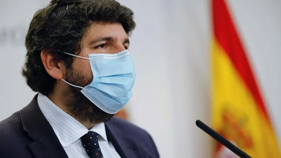Murcia suspende actividades no esenciales los fines de semana en los municipios con una incidencia superior a 2.000 casos Murcia suspende actividades no esenciales los fines de semana en los municipios con una incidencia superior a 2.000 casos