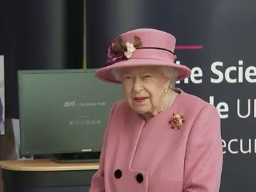 La Reina Isabel II modificó la ley para mantener oculta su fortuna La Reina Isabel II modificó la ley para mantener oculta su fortuna
