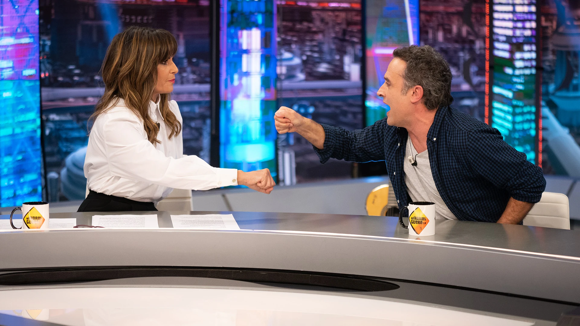 Daniel Guzmán se juega a los chinos desvelar el nombre de su próxima película contra Nuria Roca Daniel Guzmán se juega a los chinos desvelar el nombre de su próxima película contra Nuria Roca