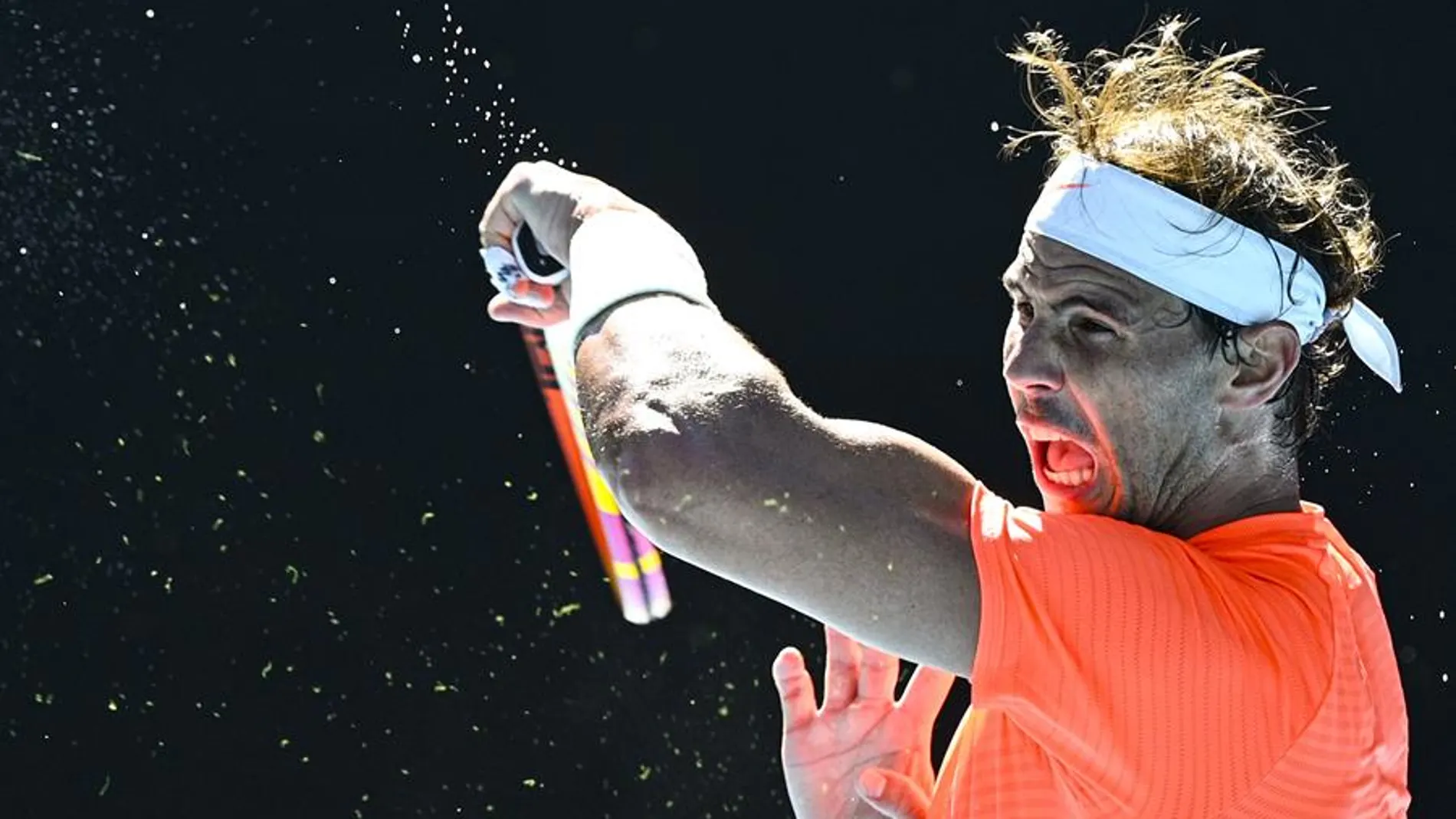 Rafa Nadal vence a Laslo Djere a pesar de sus molestias en su debut en el Open de Australia Rafa Nadal vence a Laslo Djere a pesar de sus molestias en su debut en el Open de Australia