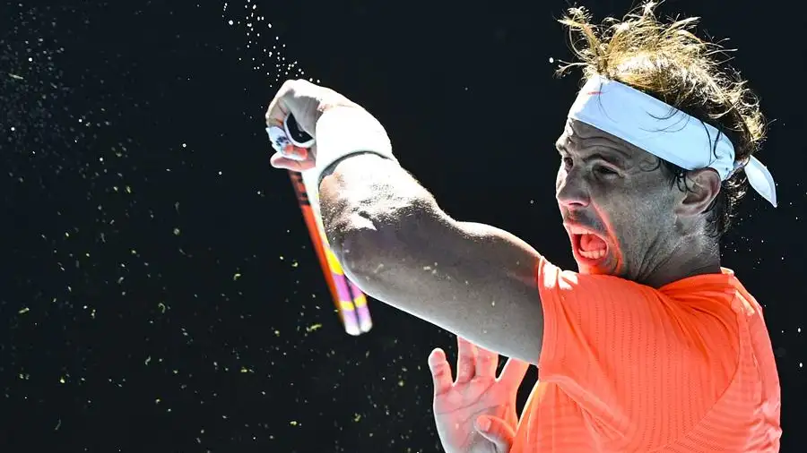 Rafa Nadal vence a Laslo Djere a pesar de sus molestias en su debut en el Open de Australia Rafa Nadal vence a Laslo Djere a pesar de sus molestias en su debut en el Open de Australia