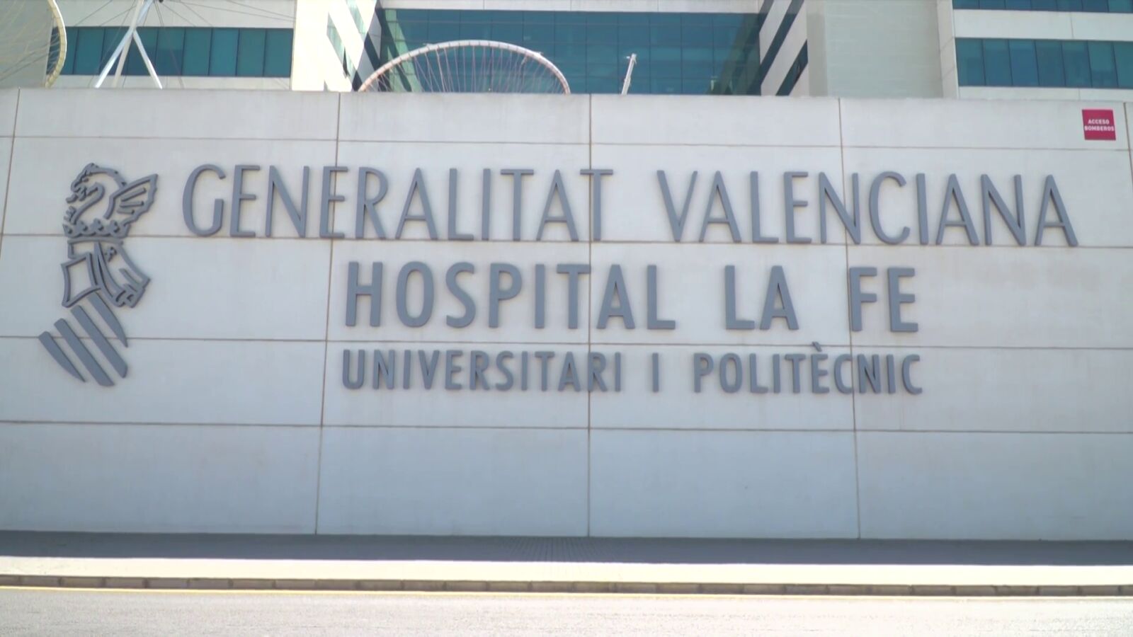 Ingresado en estado grave un niño de 10 años al caer desde un quinto piso en Valencia 
