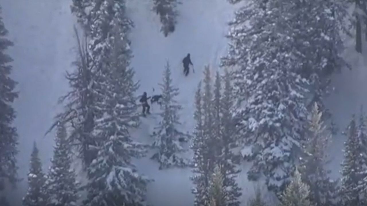 Mueren 4 jóvenes esquiadores sepultados por un alud de nieve en Utah ...