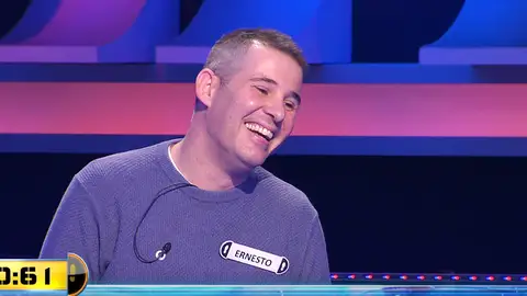 El gallo de un concursante provoca las risas del público… y las bromas de Arturo Valls El gallo de un concursante provoca las risas del público… y las bromas de Arturo Valls