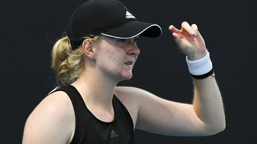 Francesca Jones, la tenista con 4 dedos en cada mano, debuta en Australia: "Me dijeron que no podr&iacute;a jugar"