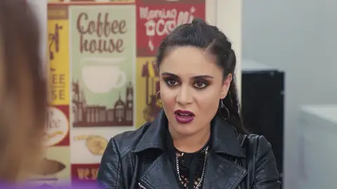 Ceyda comprueba la maldad de Idil, la prima de Emre: “Sirin tiene una hermana gemela” Ceyda comprueba la maldad de Idil, la prima de Emre: “Sirin tiene una hermana gemela”