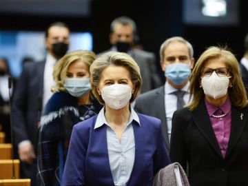 Von der Leyen admite que la Comisión Europea ha sido "demasiado optimista" con la entrega de las vacunas del coronavirus