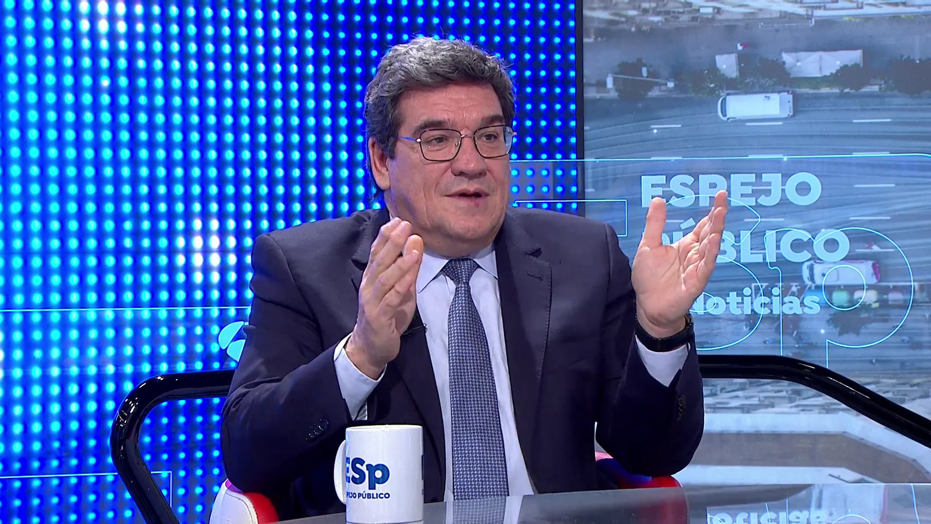 Jos&eacute; Luis Escriv&aacute; en Espejo P&uacute;blico
