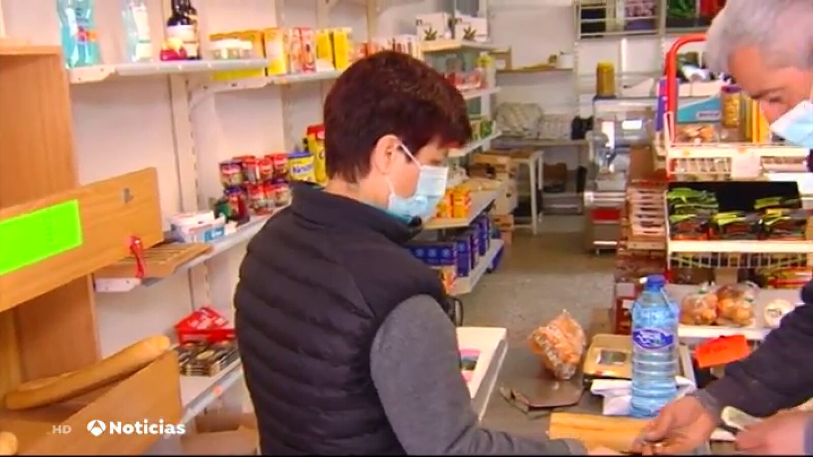 Castrillo de la Reina busca dueño para su único supermercado: recibe 60 solicitudes tras publicar la oferta