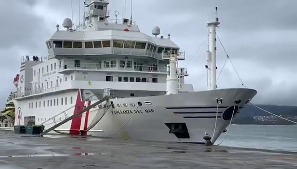 El buque hospital "Esperanza del Mar" atracado en Vigo por un brote de coronavirus