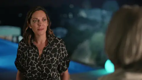 El intenso enfrentamiento entre Miriam y Rebeca tras destapar su romance con Sergio El intenso enfrentamiento entre Miriam y Rebeca tras destapar su romance con Sergio